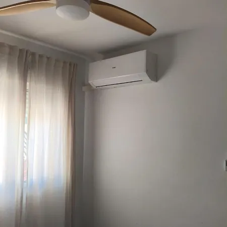 Casa Con Patio A 5 Min De La Playa - El Palo Semesterbostad